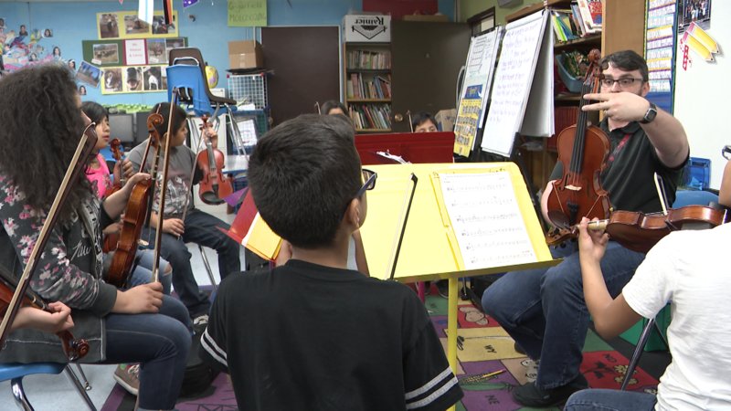 NWPTV's tweet photo. How music is changing kids' lives in #Yakima. @NWPublicRadio shares this story. #YAMA https://t.co/YNKTj5CZf3 https://t.co/HZFehEDf2X
