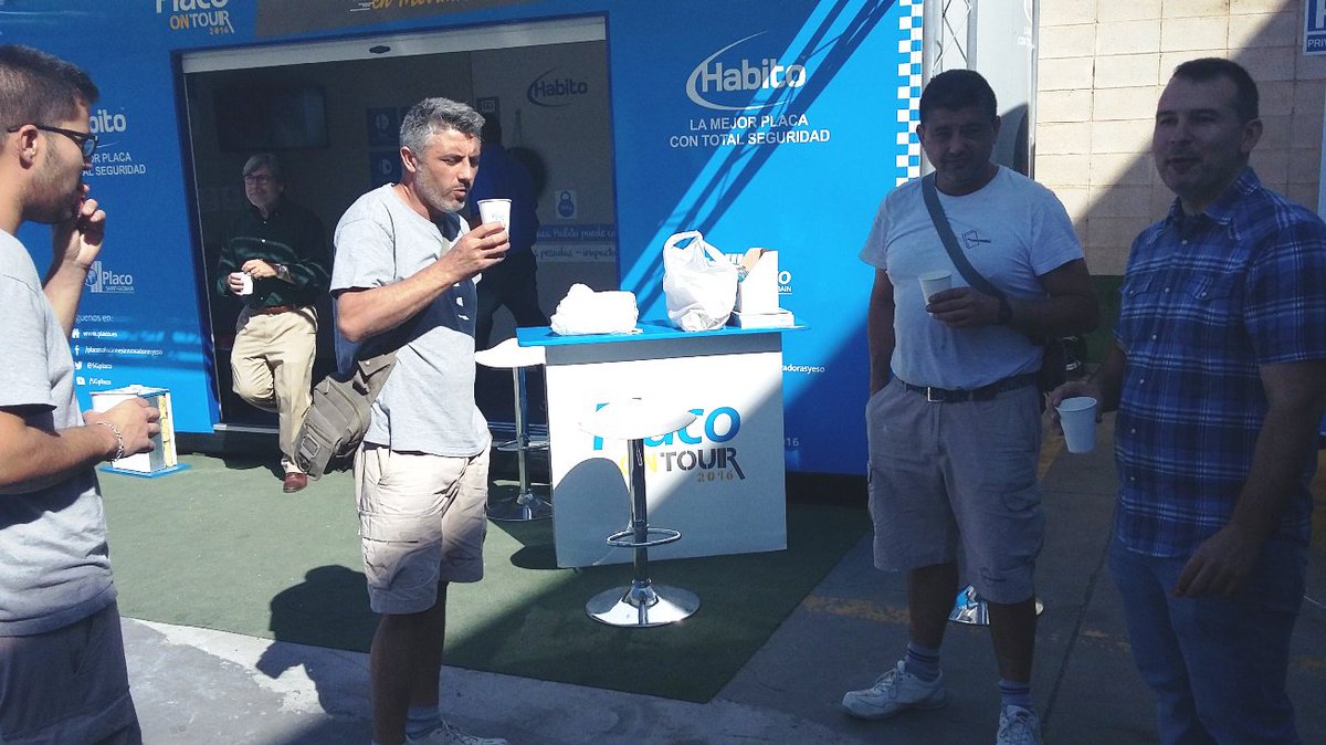 SGplaco's tweet photo. Hoy hemos pasado un gran día Distriplac (Sevilla) y en @Idaterm  (Derio, Bizkaia) ¡Gracias a todos por venir! 😃👍 https://t.co/YwSIUysxxs
