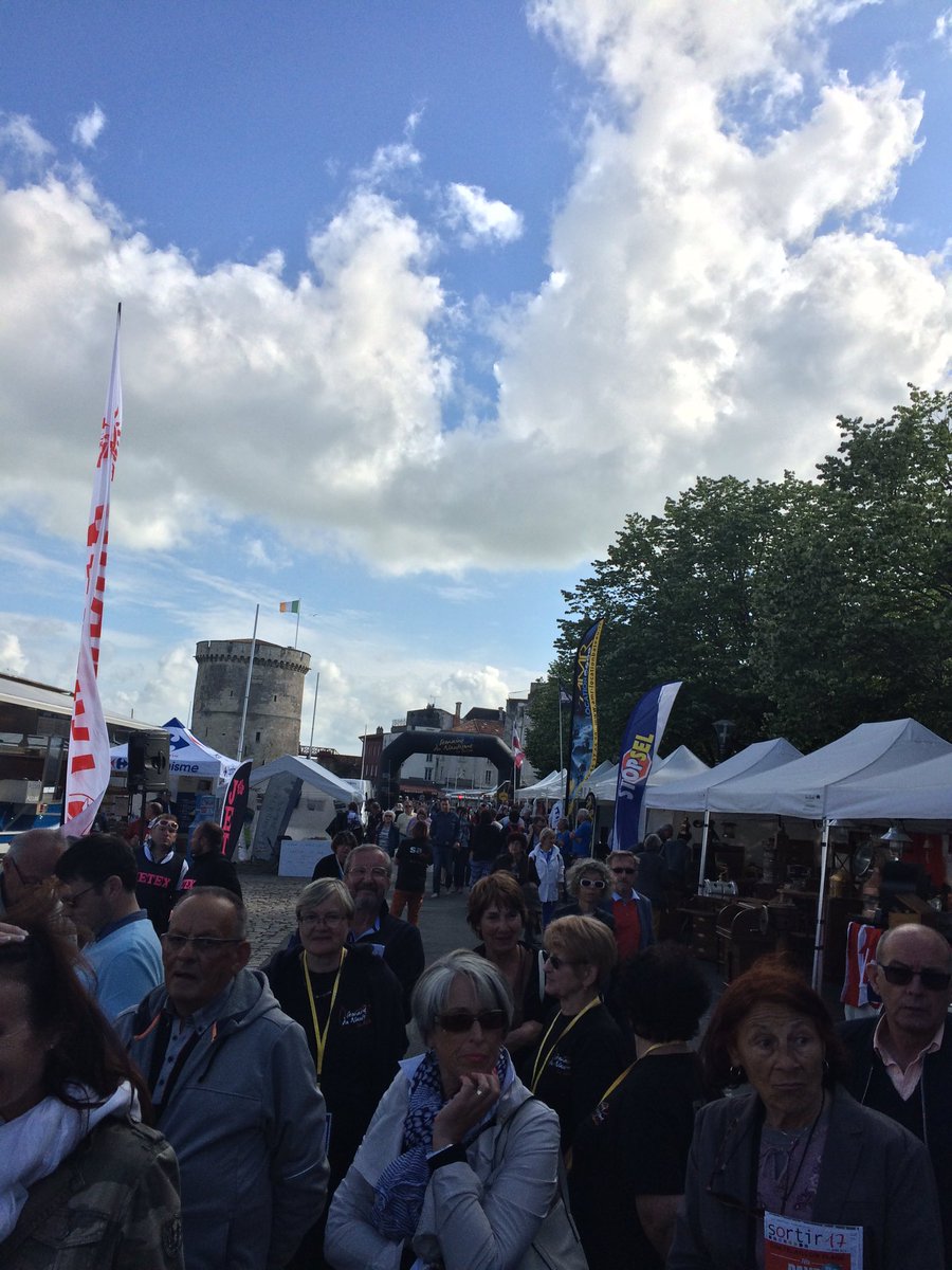 JFFountaine's tweet photo. Belle réussite pour cette semaine du nautisme rochelaise : Le temps et les animations sont au rendez vous ! https://t.co/SoQb9PUXSj