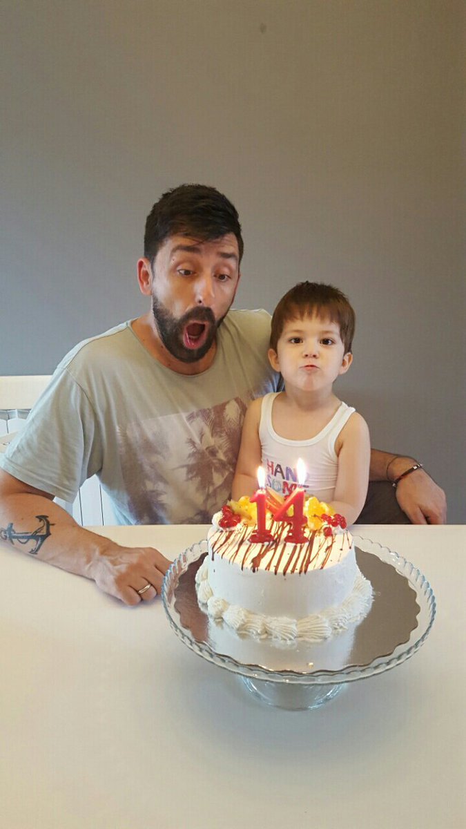 View image on Twitter