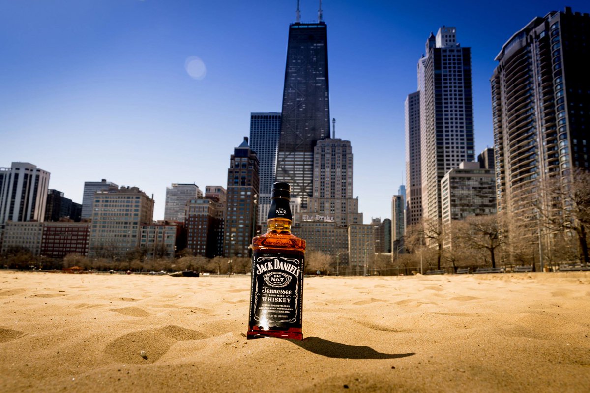 JackDaniels_US's tweet photo. We stand with those who stand apart. https://t.co/GapwFAJHAK