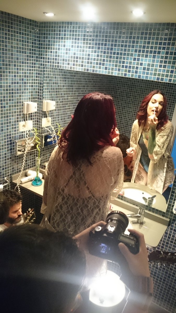 TheWaterTapes's tweet photo. Fantástica @silviarubix show con @PEACHYJOKE para #watertapes  en @ValenciaSexFest https://t.co/FVSO3IhhRQ