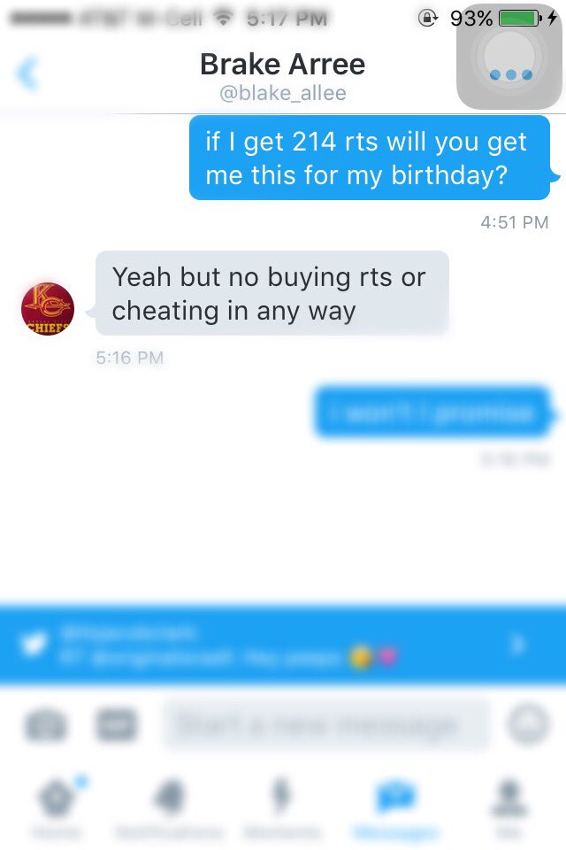 vougezach's tweet photo. help a friend out dude https://t.co/VsiZicLbPM