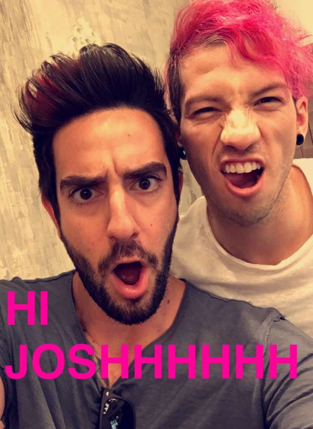 elodiellll's tweet photo. Happy birthday to two amazing and talented guys ❤️ @joshuadun @JackAllTimeLow https://t.co/5N9aolUWoo
