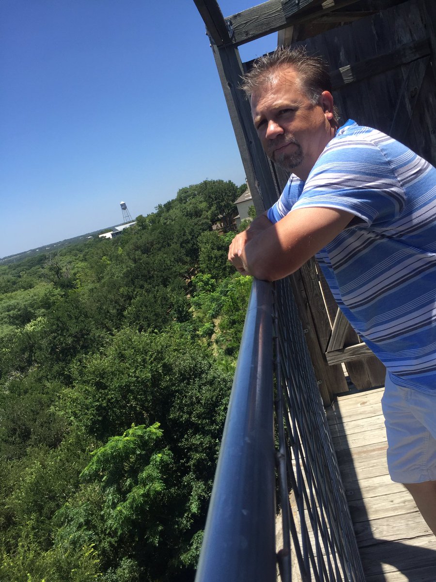 kreyhonslong's tweet photo. In Gruene with my hubby enjoying a relaxing Father's Day weekend. https://t.co/oAVCQCXAAD