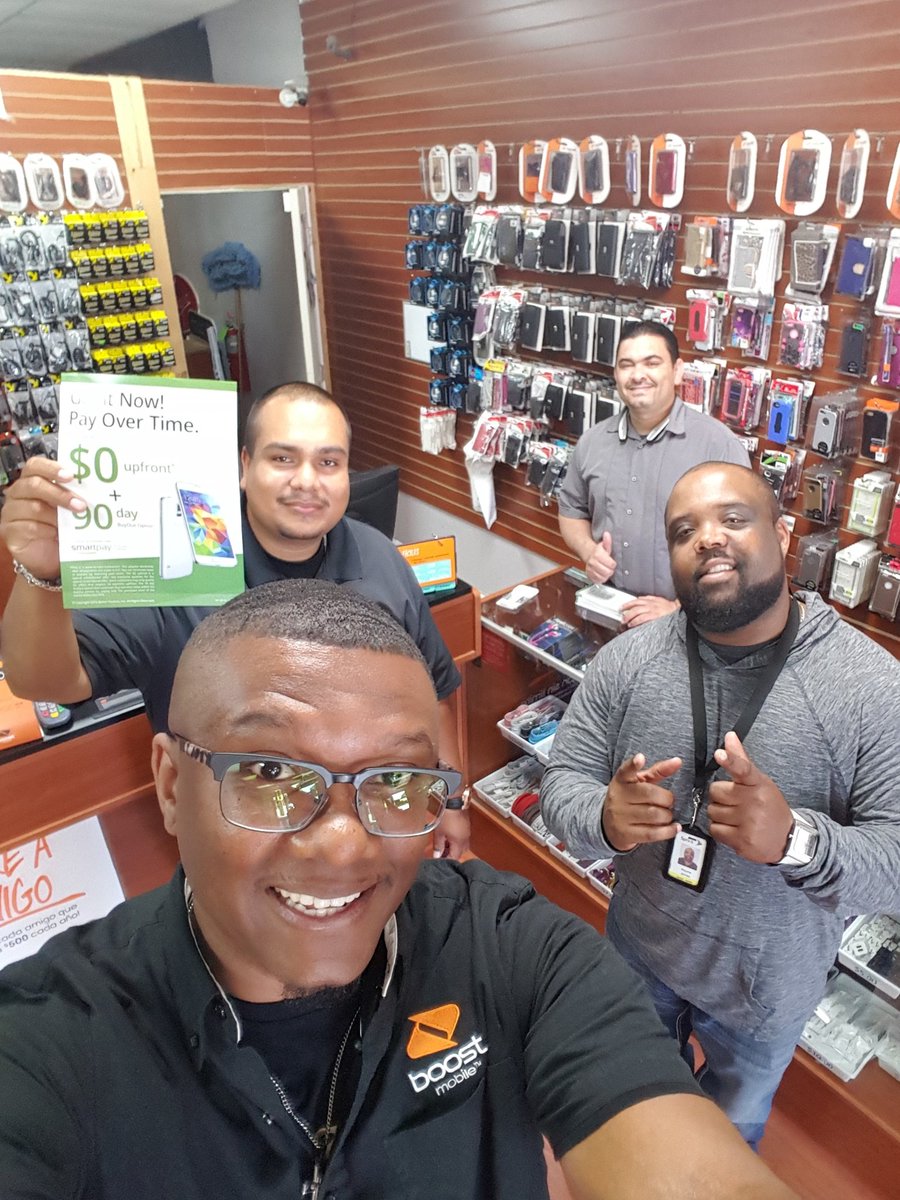 $0 down for a high end 📱!  Greenfield 1 is trained to sale Smart Pay! @waynejsouthbay <a href="/KarlaOre17/">Karla Ore</a> @noreen_spg