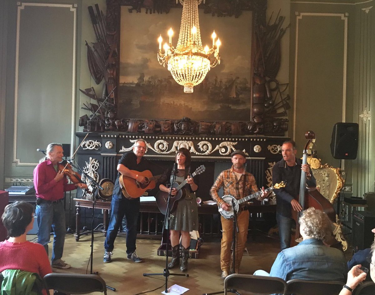 In onze prachtige binnenlocatie <a href="/statenpoort/">Statenlogement Hoorn</a> opent The Oldtime Stringband <a href="/Stadsfeesten/">Hoornse Stadsfeesten</a> #hsf16 #music #hoorn