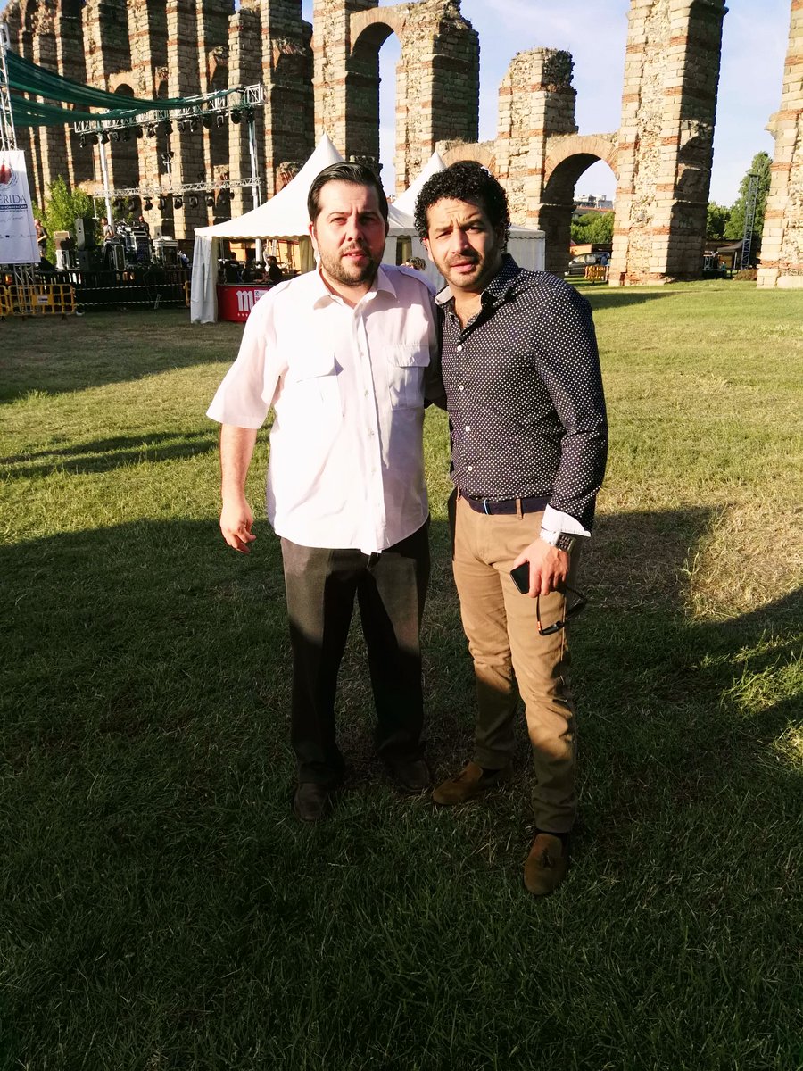 FUTBOLEANDOFM's tweet photo. #cachaba está a punto de subir al escenario del Festival de los Milagros 10° Aniversario @cextremadura https://t.co/OYUQ0ksGHy