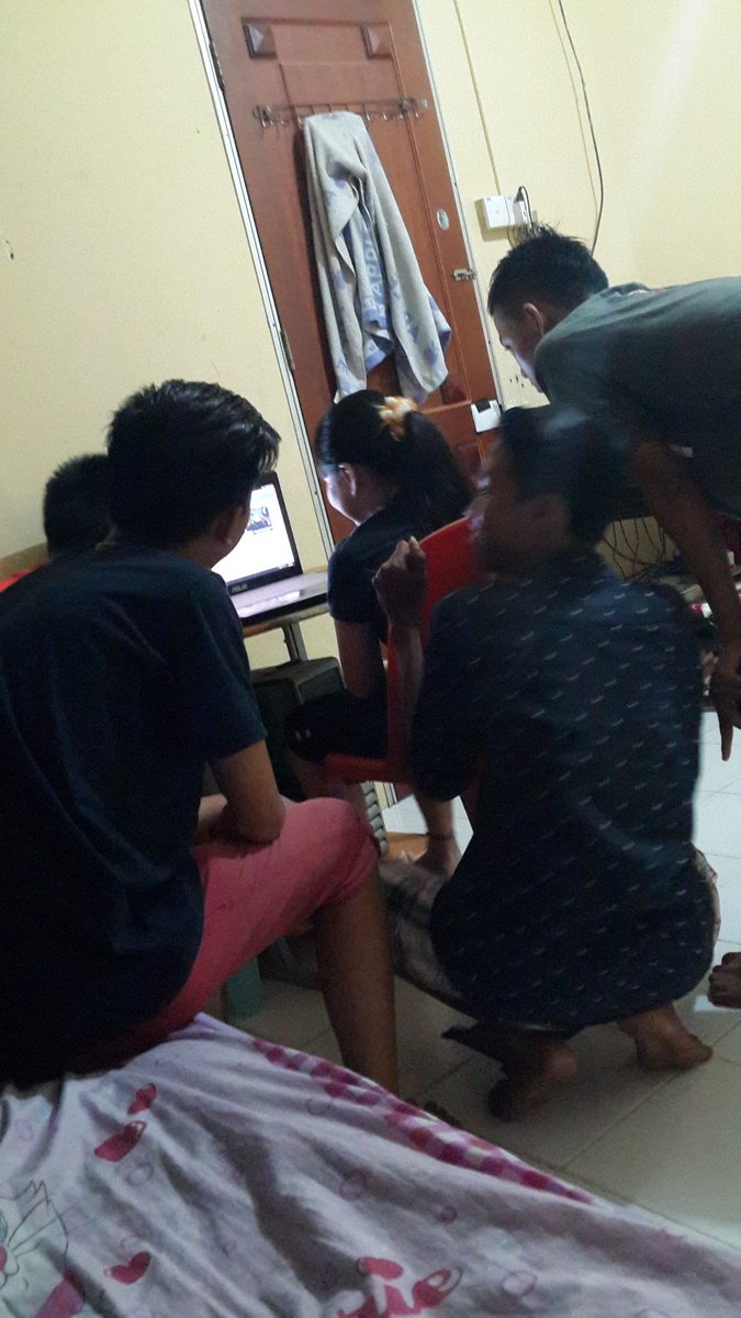 Juviantichen's tweet photo. #Latepostt 
160616
@RudyVj14 @Melvinob https://t.co/rNCfBoXER4