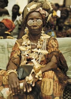_OfficiallyMusa's tweet photo. #FBF to my beautiful mother. #StillKillingTheGame #MothersAreForever https://t.co/9CwuGGYHUK