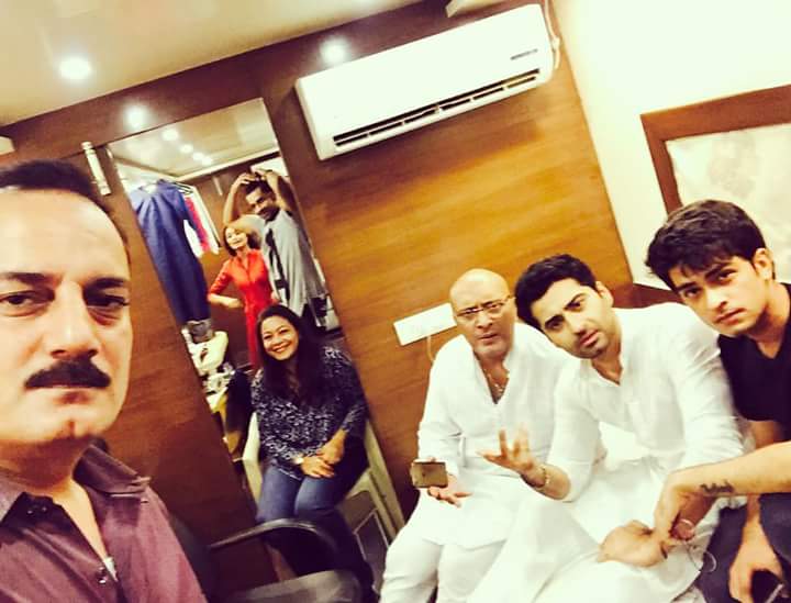 Harshad_AroraFC's tweet photo. Masti at the sets of Dahleez❤ https://t.co/eE1WTBWdQJ