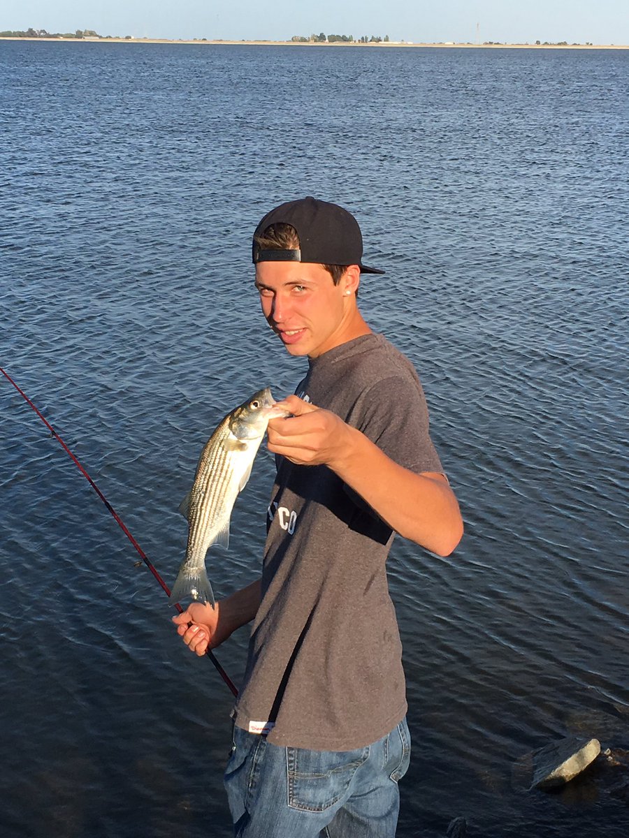 mitchellmikk's tweet photo. Happy Birthday Baker bad ass 🤘🏻🎣🎉 hope it's a good one brotha!@michael_baker74 https://t.co/yEtTzJm7ag