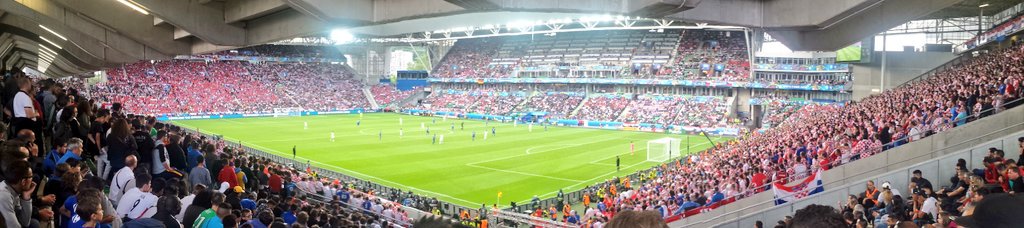 Jadmr23's tweet photo. Stade Geoffroy Gichard #EURO2016 #RTCCRO https://t.co/JOc6IP2ve5