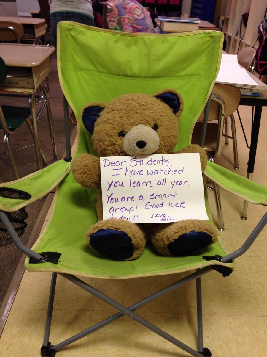 T1Director's tweet photo. @TimberDriveES @Southernarea1 Ms. Thornton's 3rd graders got a special message from a bear today! #bearsknowbest https://t.co/TsrzldMD30