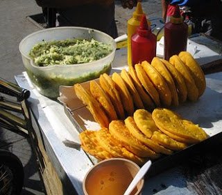 #HolaChileMeEncanta por la comida chilena y otras 20 razones más  ow.ly/wwp9301nlVS #Chile #Cultura #comida