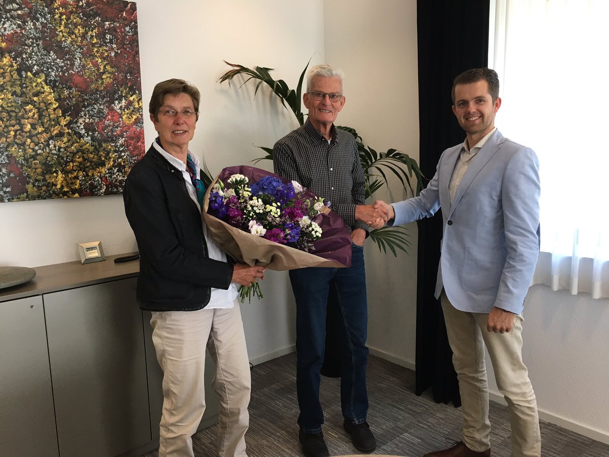 1e appartement overgedragen aan de kopers. Van harte! Veel woonplezier in het prachtige appartement! #vollenhove