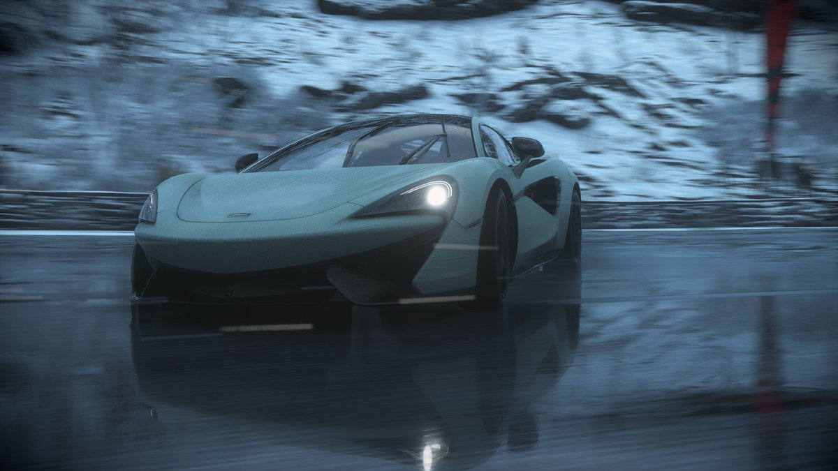 DCPCrunchi's tweet photo. Cold Mc! #DRIVECLUB @Rushy33 @Codemasters #McLaren https://t.co/KHu5s7yhFd