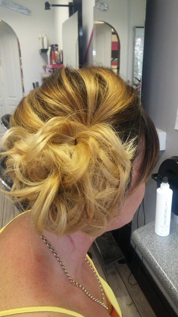 Lisa_Lovess's tweet photo. Hairstyles ive been creating https://t.co/7OAmNrIOqj
