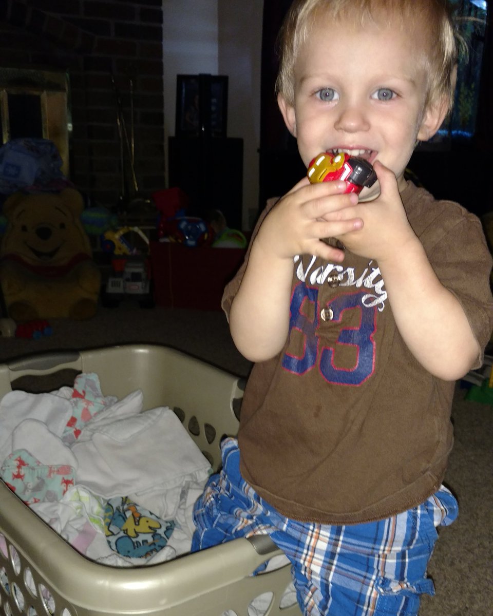 SarahS5741's tweet photo. How a 2 year old helps with folding laundry! 😂❤️ #sillyboy #mywhy https://t.co/vIR2vhRTiP