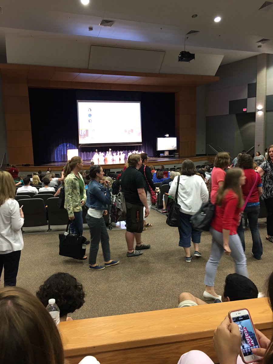 Mandy Cantner tweet media