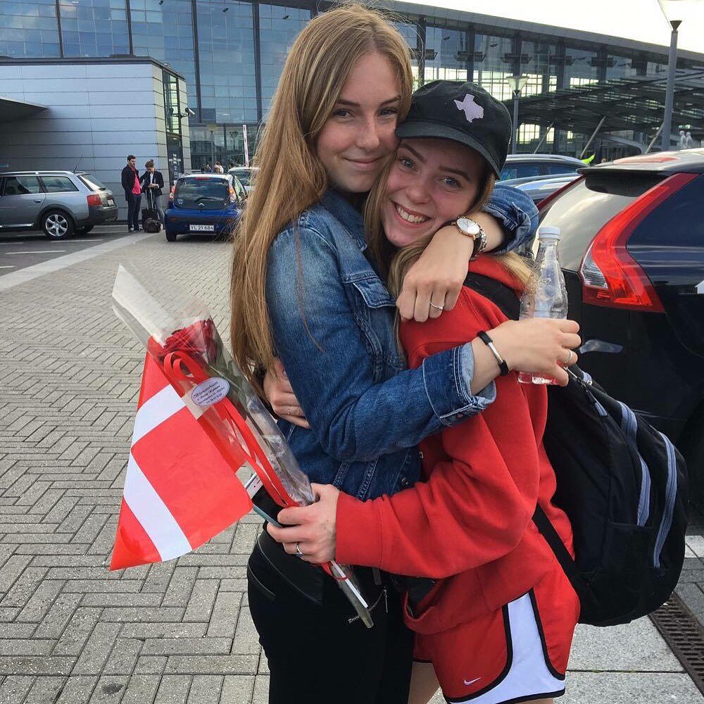 Sarahboe_'s tweet photo. I'm home❤️🇩🇰 https://t.co/k7YCxjpqLs