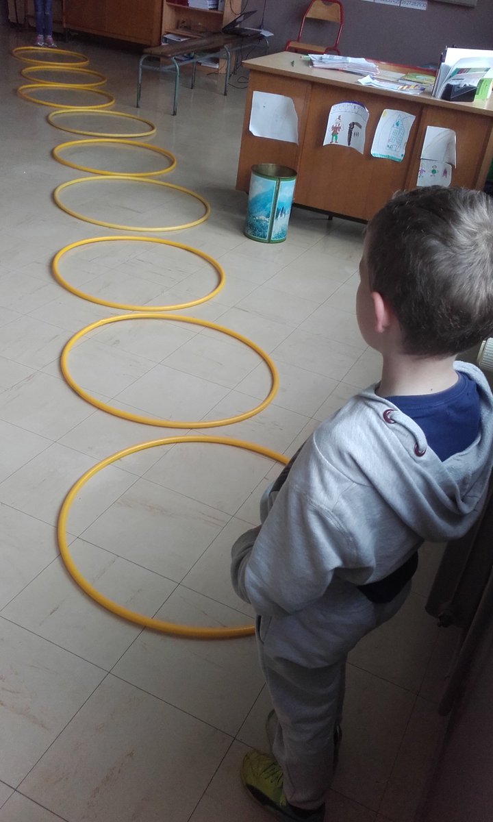 benjamin_hermon's tweet photo. Résolution énigme Maths "Les coureurs". Celle-ci et toutes les autres sur le site #Maths50 https://t.co/C6AQcqDwKP https://t.co/NZHudQWJij