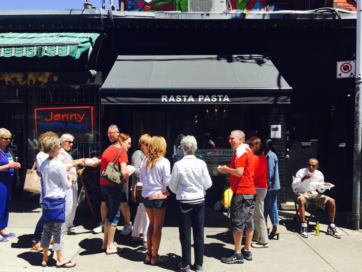 FoodtoursTO's tweet photo. On #Fridays we #tour #KensingtonMarket! Come join us as we taste our way through the market: https://t.co/22iwOrcW6r https://t.co/RAjXpmendN