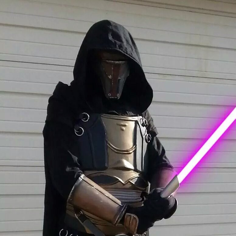 TheRealCyberelf's tweet photo. Thank you @SSalchli for the #FF
#TeamRevan #TeamDarthRevan #Revanite #Revan https://t.co/i9cm5UEU1w