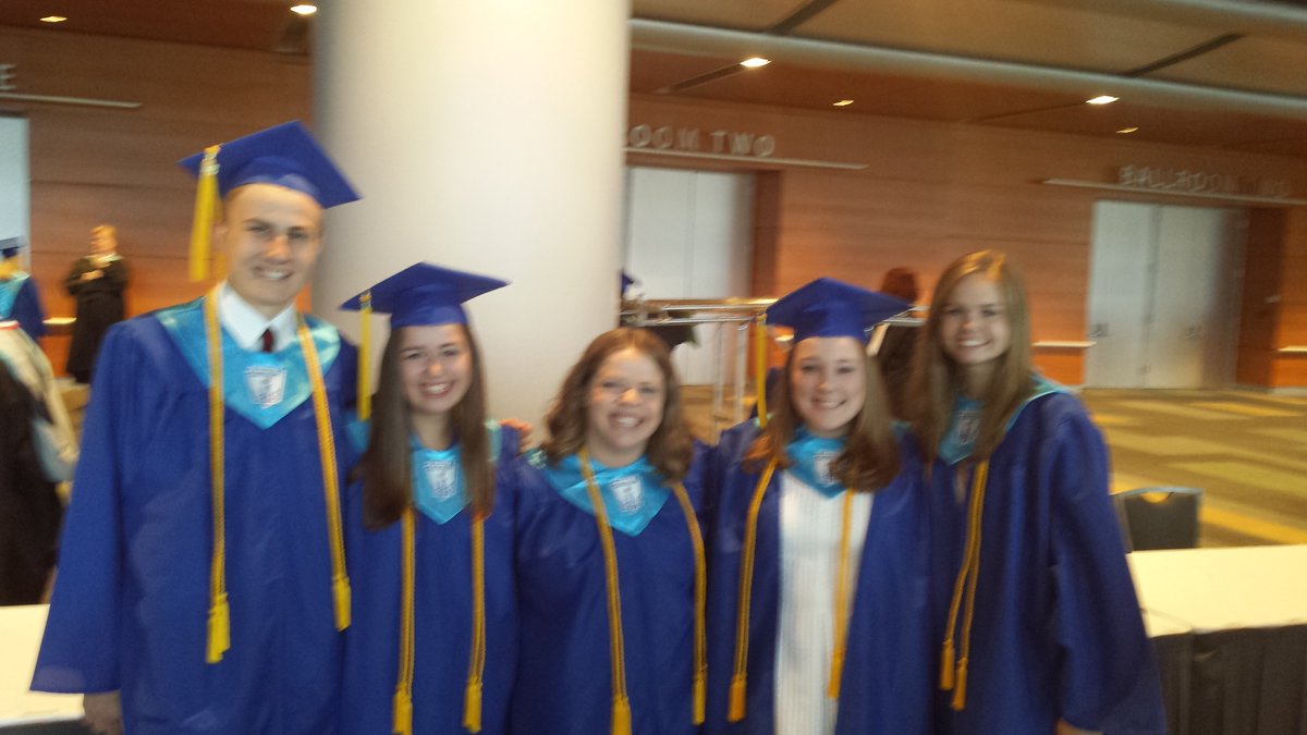 PhillipsAdria's tweet photo. CAVS Graduate! CONGRATS!! @PAHSCAVS @pahs2016 https://t.co/vFr1188Xiv