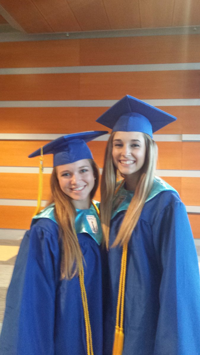PhillipsAdria's tweet photo. CAVS Graduate! CONGRATS!! @PAHSCAVS @pahs2016 https://t.co/vFr1188Xiv