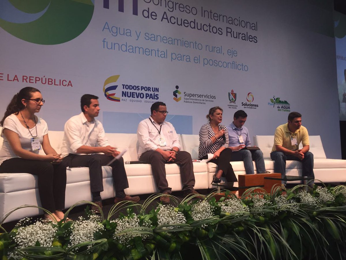 Superservicios's tweet photo. En este momento @pduquecruz inicia panel de conclusiones con entidades que se dieron cita en el #CIAR2016 https://t.co/8DoP8J0d6J