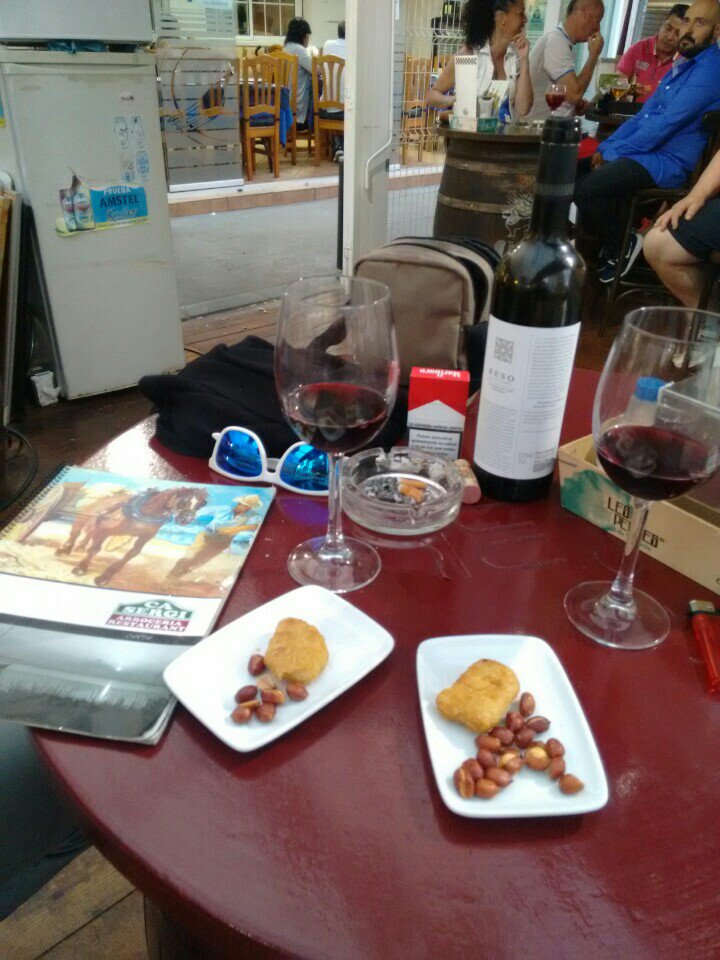 siliumte's tweet photo. Echaba de menos el sitio 😘 (@ Ca Sergi in Playa Puebla de Farnals, Valencia) https://t.co/gpILI1XMoM https://t.co/hdbjoBGvYM