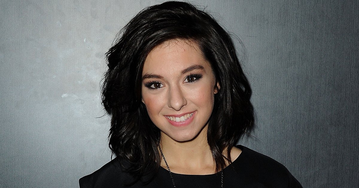 TeenVogue's tweet photo. A funeral was just held for Christina Grimmie's friends and family: https://t.co/MCLbEHhdza https://t.co/IFMwusSoYb