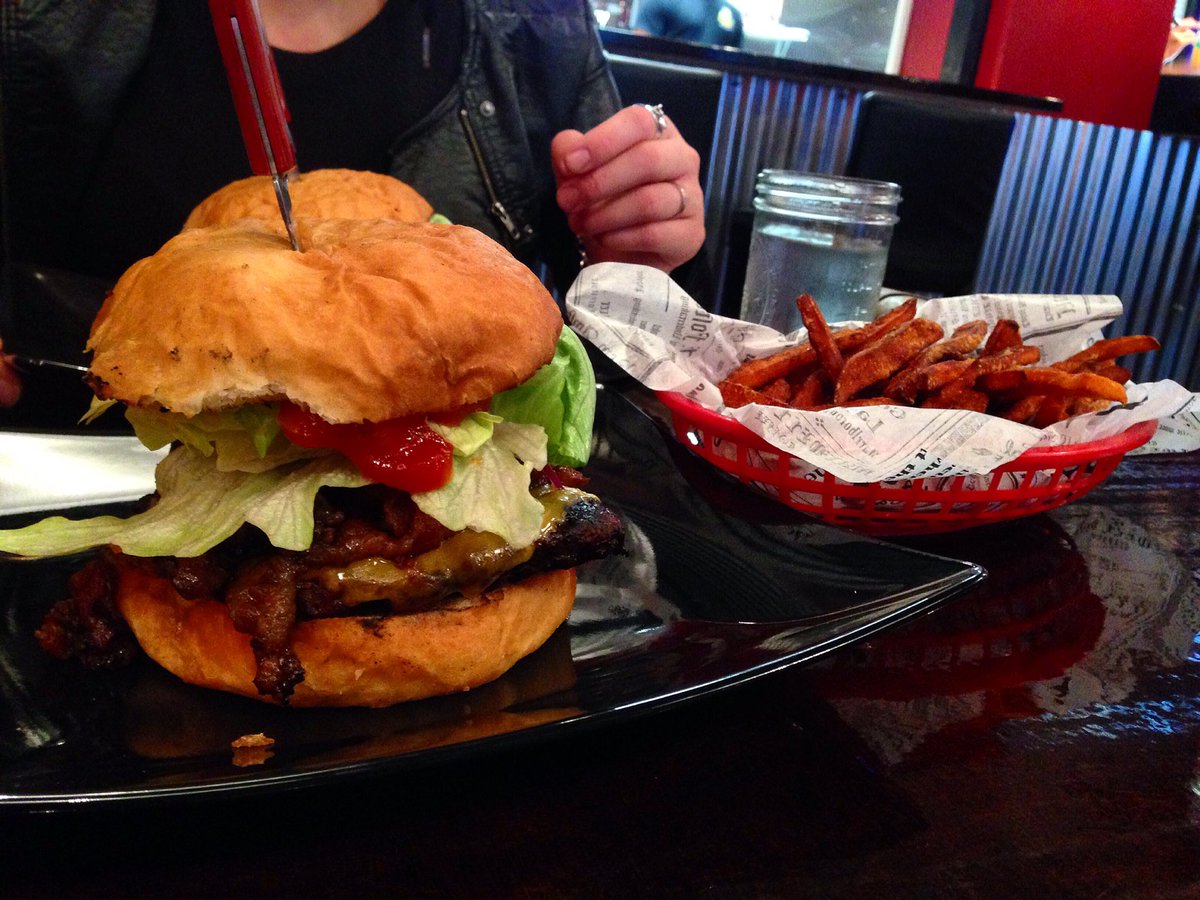 Joensuun Big D's, 6/5 hampurilaiset #joensuu #hamburger #hampurilainen