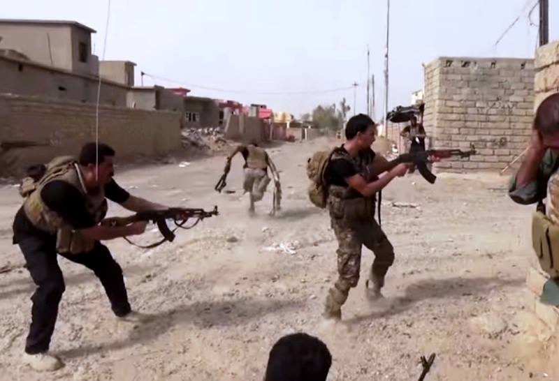 عـااااجــــل: معارك عنيفة الآن للسيطرة على الجسر الكونكريتي بالفلوجة

#الفلوجه_رجعت
#حررها_الشروكيه
#الفلوجه_اخذناها