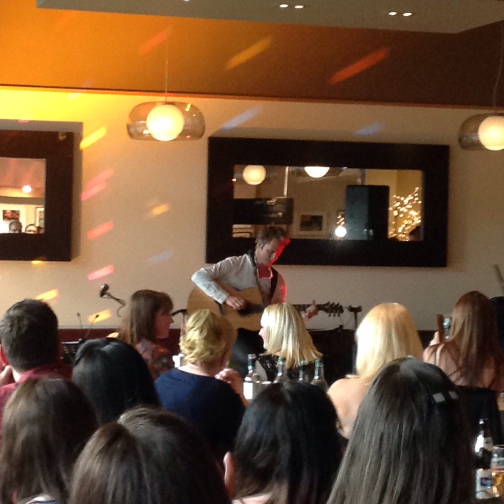 At Berits &amp; Brown tonight in Motherwell. <a href="/ChesneyHawkes/">chesneyhawkes</a> now on stage. Leeds tomorrow for Let's Rock.