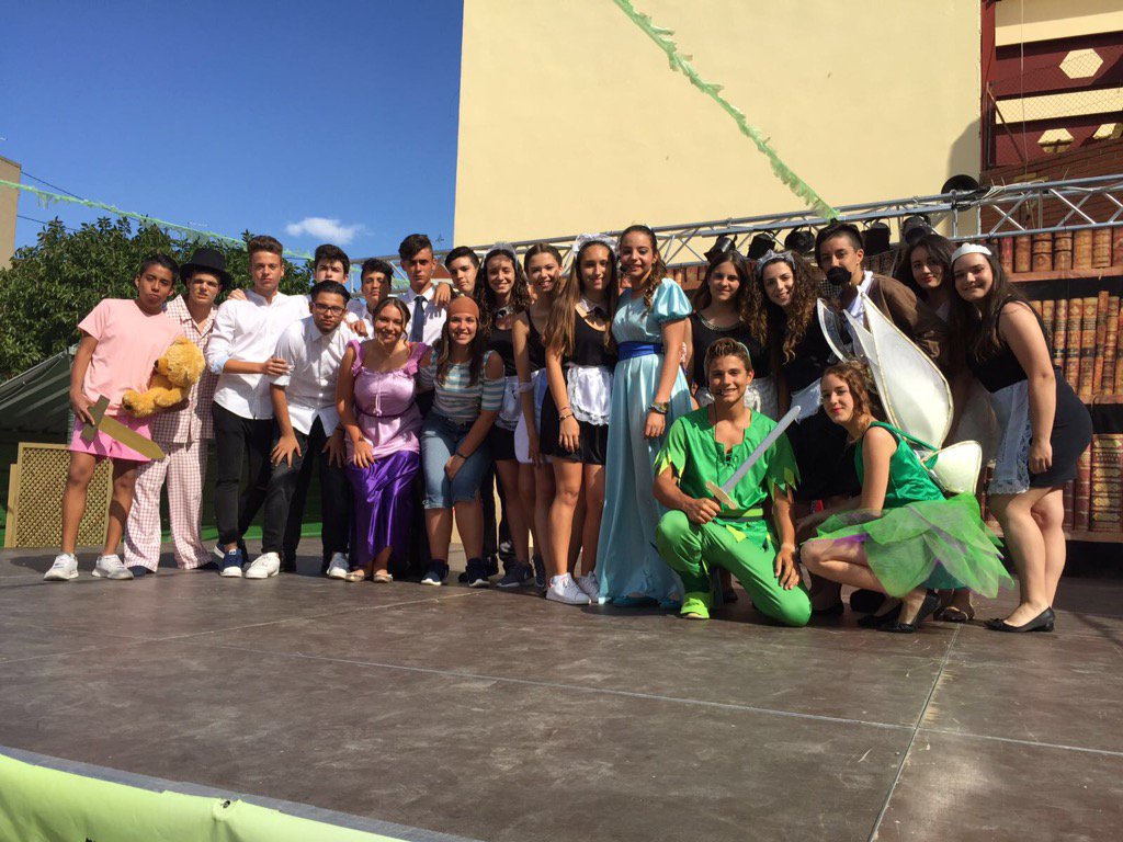 marta_piolin's tweet photo. Unión, amistad, fuerza, todos y cada uno formamos esta gran familia. Sin vosotros nada será lo mismo @colVsalud https://t.co/dMV0pWg3a9