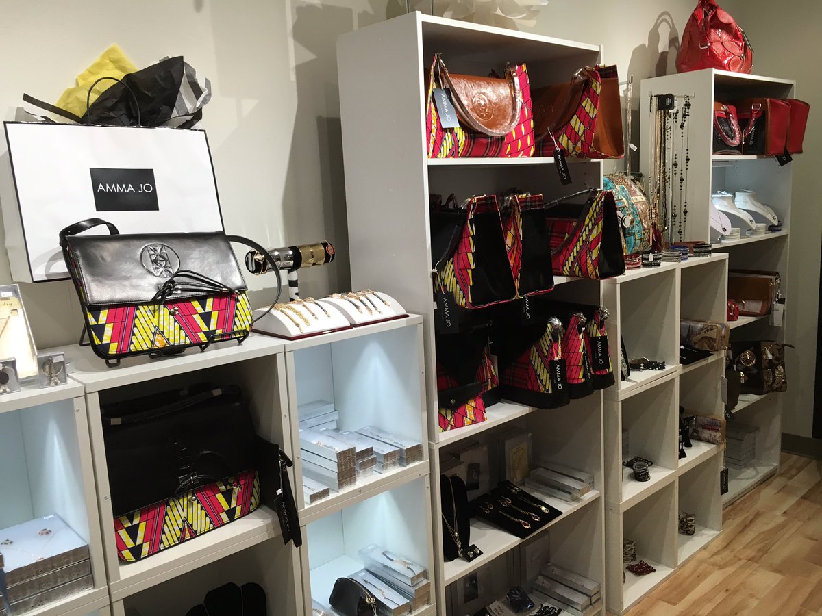 Congrats to @ammajohnson on the expansion of her fantastic shop at <a href="/Strawberry_Sq/">Strawberry Square</a>! Wine &amp; shopping until 6pm!