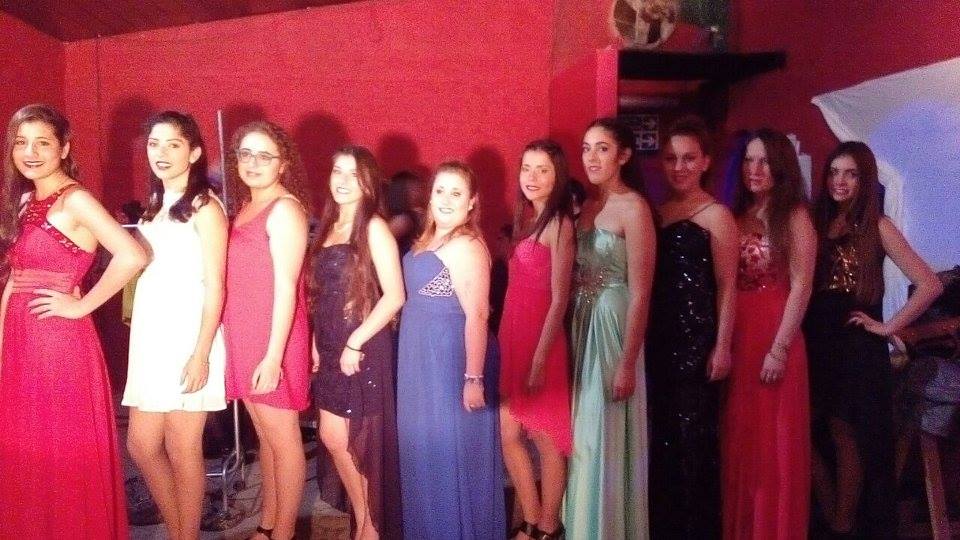 MipuebloJNFdez's tweet photo. 6to año #InstitutoExcelsior realizaron #DesfileModas Agradecen a todos los que lo hicieron posible! #BaileEgresados https://t.co/blU4p11WOS