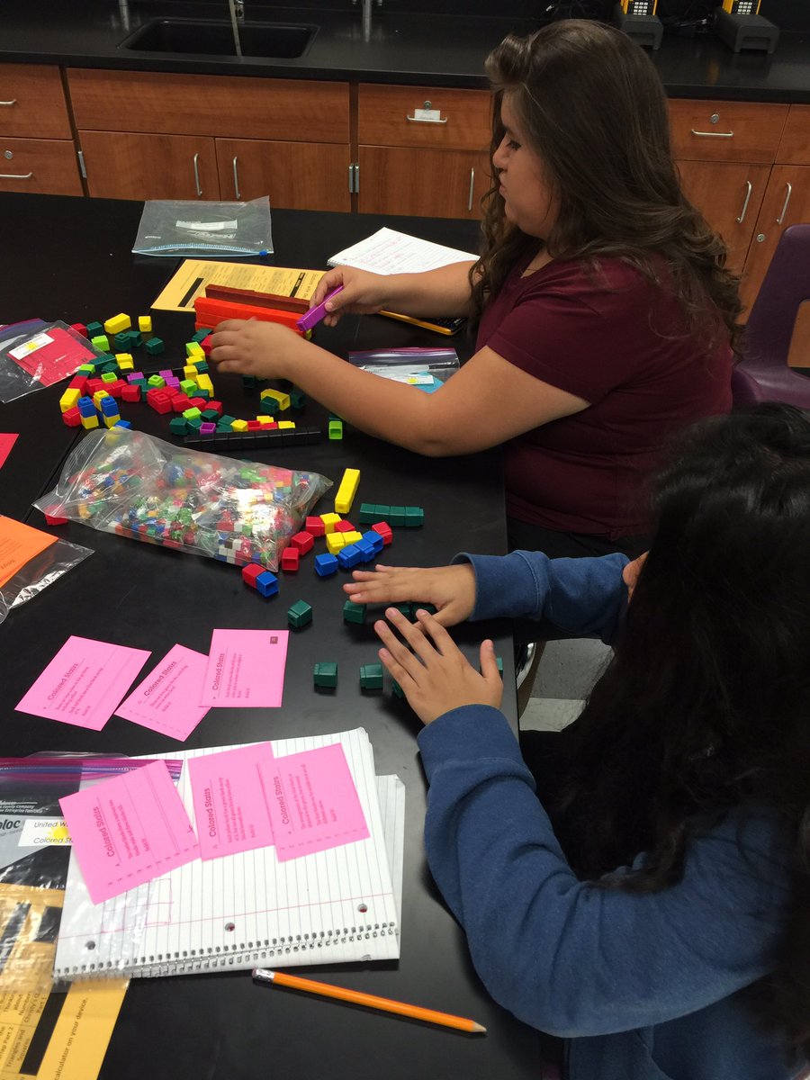 jenniferholda's tweet photo. Working it at stations #ilearneditatssi https://t.co/cbl5WvA0PD