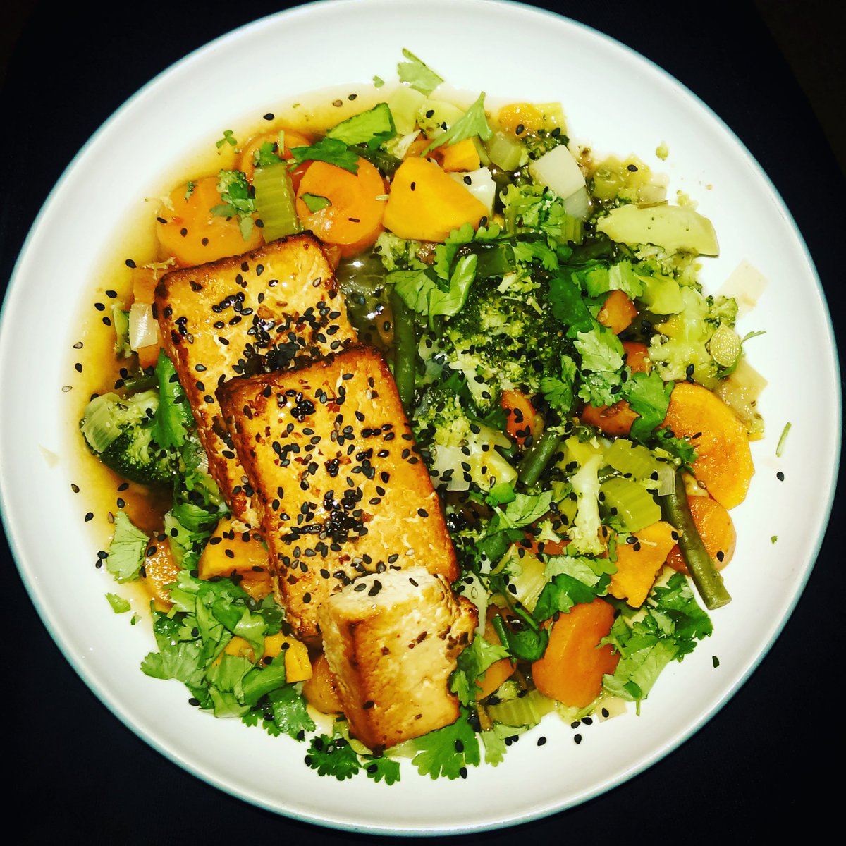optimistic_hc's tweet photo. Thanks for the follow @nutrition_facts #plantpowered all the way! Great to see you in London https://t.co/y4eCNWkMsN