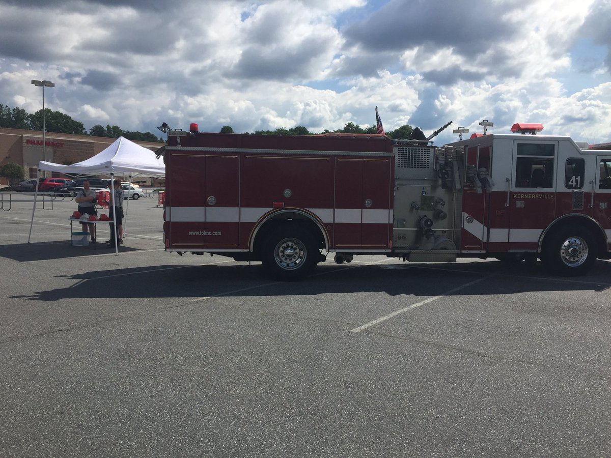 2134 Kernersville making it happen during their local Community awareness day! <a href="/2RO4MU/">shelly Tuhro</a> <a href="/NeelsTGT/">Jason Neels</a> <a href="/justinadamburns/">Justin Burns</a>