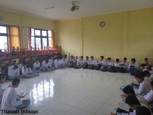 ROHIS SMAN 9 Depok tweet media