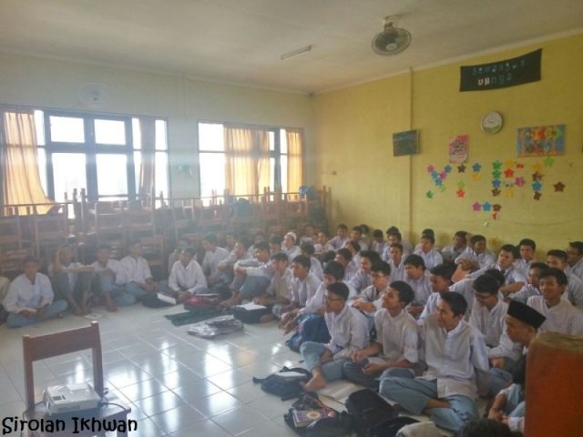 ROHIS SMAN 9 Depok tweet media
