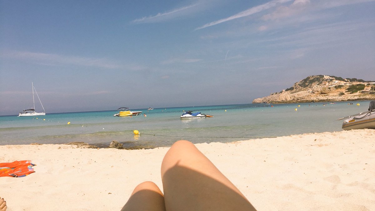 LiSa_BlaBlubb's tweet photo. Malle '16- These memories will stay in our minds forever! ☀️🌴🍻
#Malle16 #schönwarsmiteuch #wiederholungsbedarf https://t.co/s0VhNdoreT