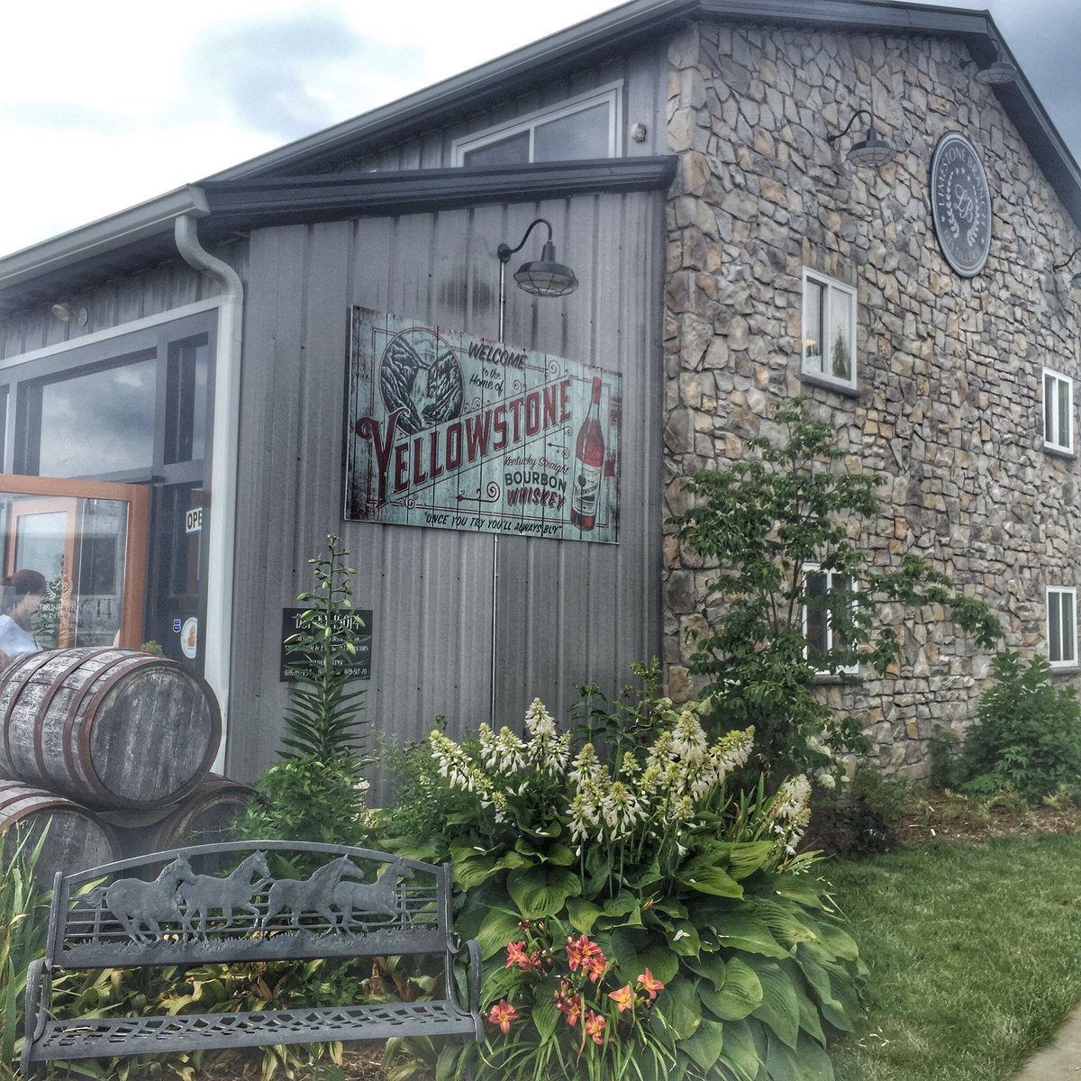 TheAdventureMom's tweet photo. 3rd stop with @51bourbon @NewRiff -a fun tour &amp; pour from Steven at Yellowstone Distillery  @kentuckytourism #travel https://t.co/BOlUqPNtOu
