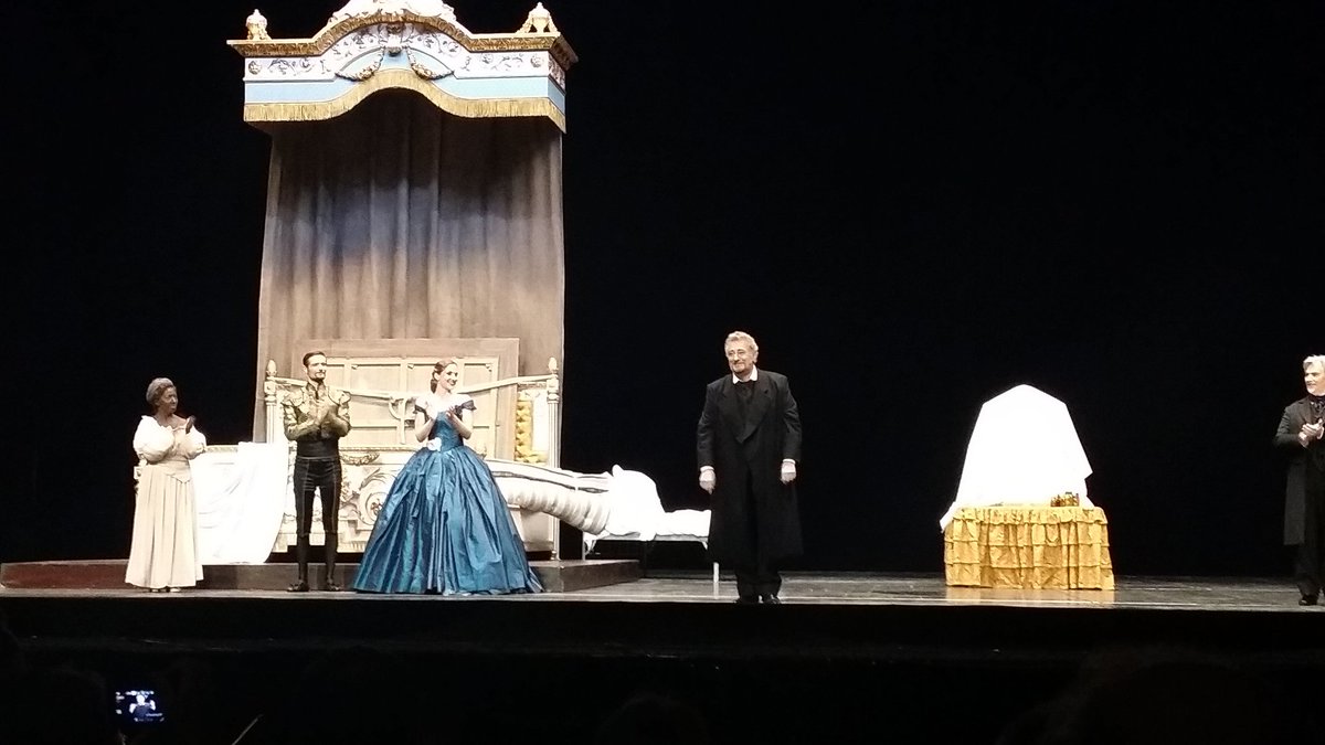 ValerieLovat's tweet image. Un grand #PlacidoDomingo pour la #traviatta ce soir @operabastille