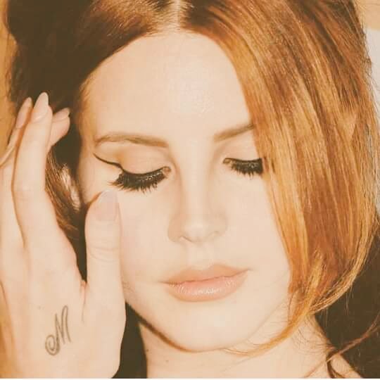 qw33po09's tweet photo. .

سَ آبقىَ صآمته لآننيَ مھمآ تكلمت
 فَ لن يفھمَننيَ آحد ..♡ https://t.co/idNuuZ39iC