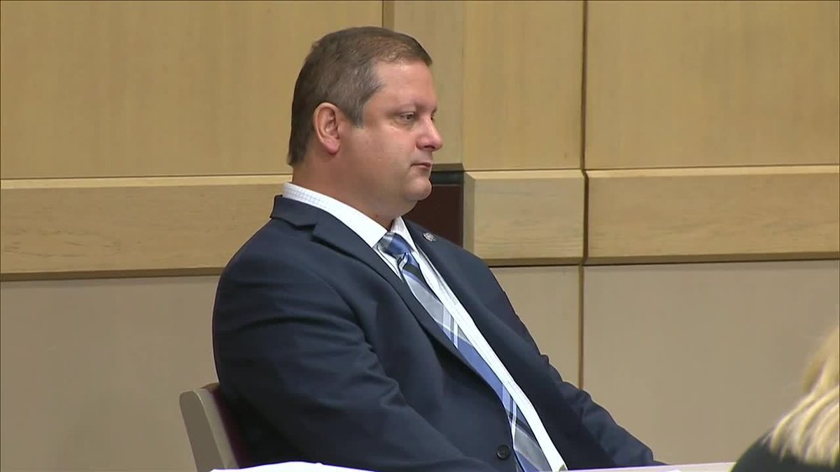 Weston doctor found guilty of molesting babysitter in 2012 bit.ly/268i8J9?utm_me… https://t.co/gS5vF5lg1g