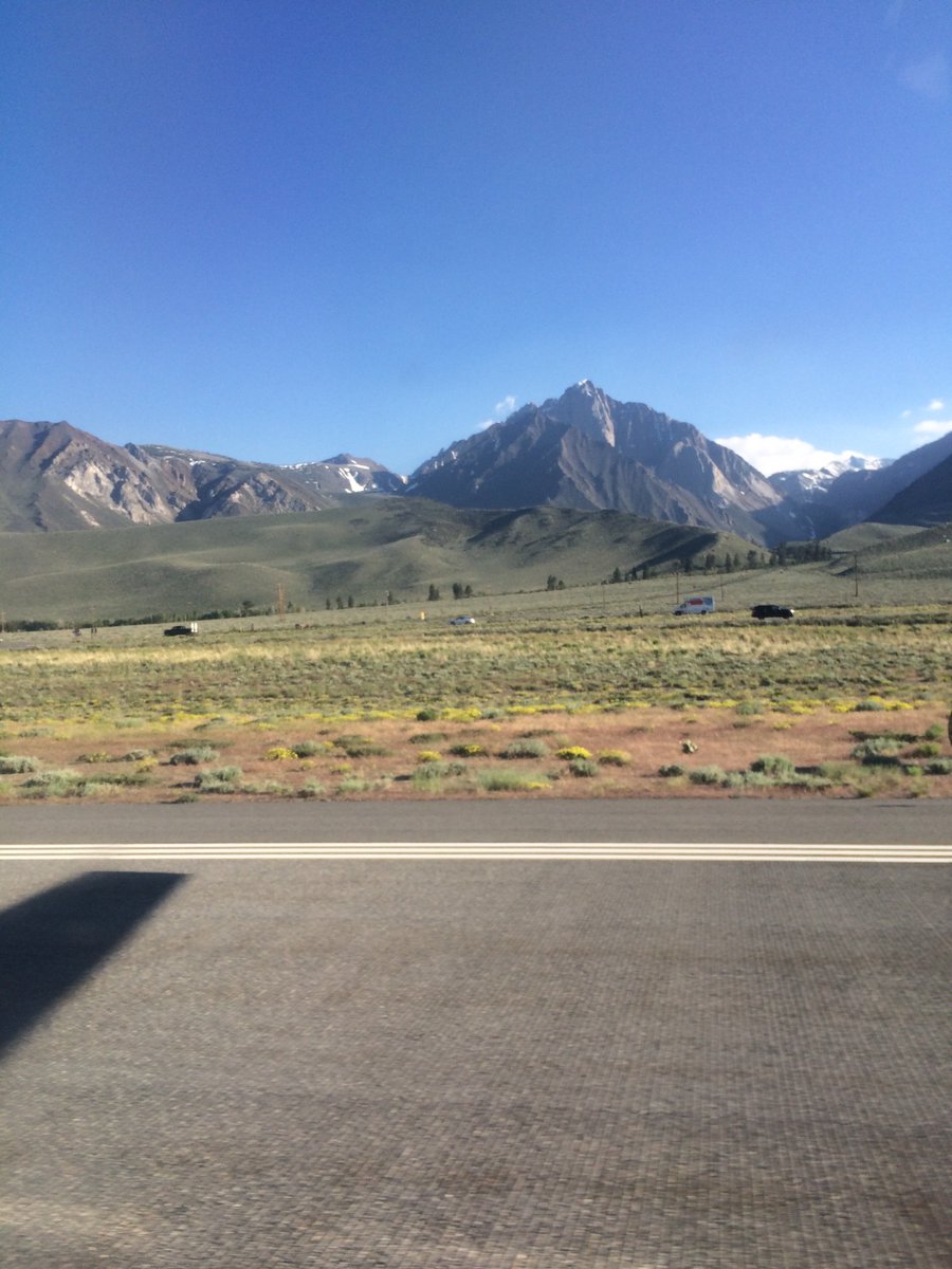 LewTempleActor's tweet photo. Now Go Explore #SunLight #MeredithDanluck @jakesterb @JohnnnyRobinson @alekparker @DanielleOexman #BishopCA https://t.co/9oOjHzcjZ8